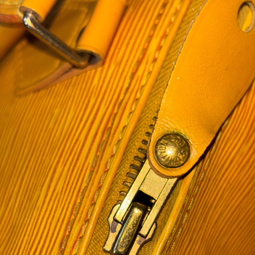 Louis Vuitton Mustard Yellow Satchel - Picture 6 of 14